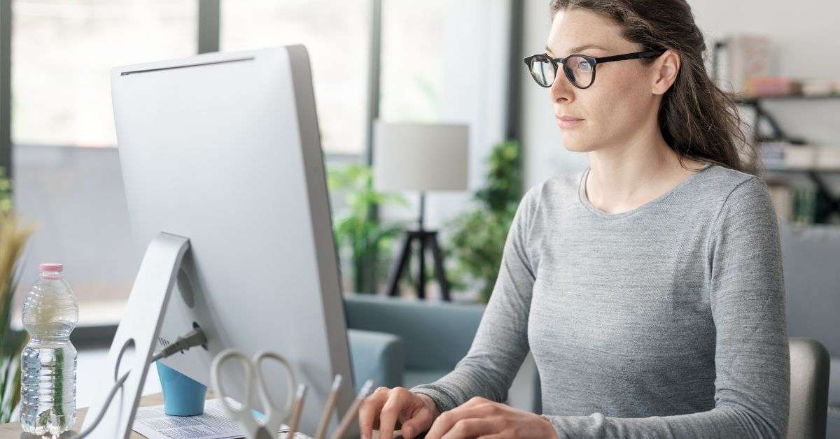 Minimize distractions in your home office with these tips!